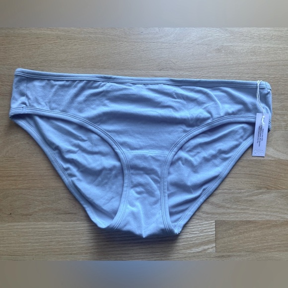 Discontinued- ARQ LOU Undies in Bluebell (Light Sky Blue) - 4x - Picture 1 of 4